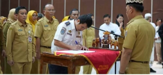 Wali Kota Metro Lantik 100 Pejabat, Langkah Strategis Wujudkan Pemerintahan Good Governance